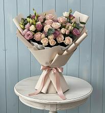 Букет цветов из:  Розы и Лизиантусы в Борисоглебске