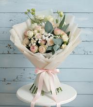 Букет цветов из:  Розы и Лизиантусы в Борисоглебске