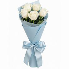 Букет 5 Белых роз Проуд в Борисоглебске