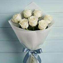 Букет 7 Белых роз Эдлесс Лав в Борисоглебске