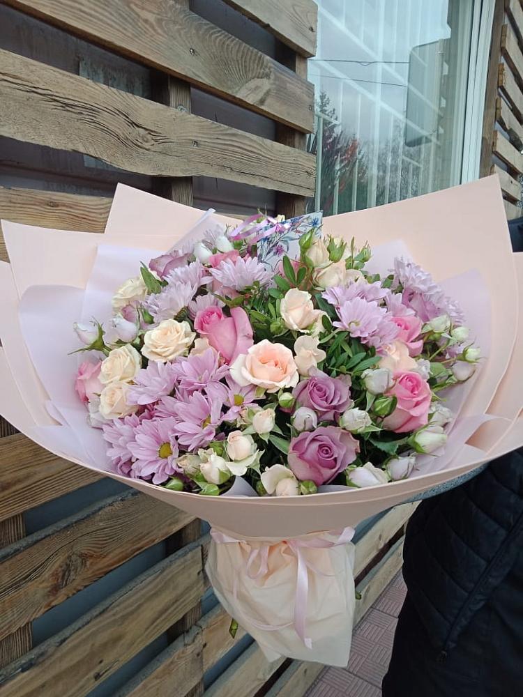 Букет цветов из: Розы и Хризантемы в Борисоглебске