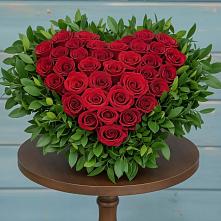 Цветочная композиция из Розы в виде сердца в Борисоглебске