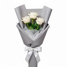 Букет 3 белые розы в Борисоглебске