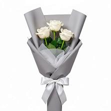 Букет 3 белые розы в Борисоглебске