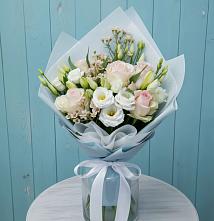 Букет цветов из:  Розы и Лизиантусы в Борисоглебске