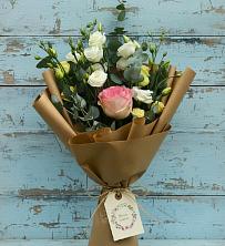 Букет цветов из:  Розы и Лизиантусы в Борисоглебске