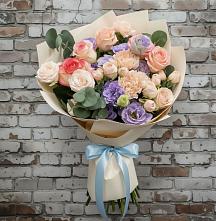 Букет цветов из:  Розы, Лизиантусы и Гвоздики #REPLACE_PRED# Борисоглебске