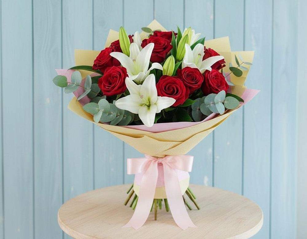 Букет цветов из: Лилии и Розы в Борисоглебске